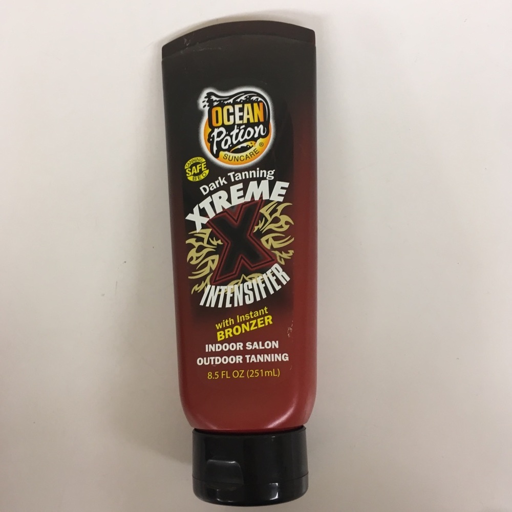 Extreme tanning bed bronzer lotion